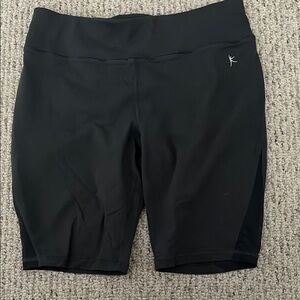 Women's Black Athletic Shorts M(8-10)